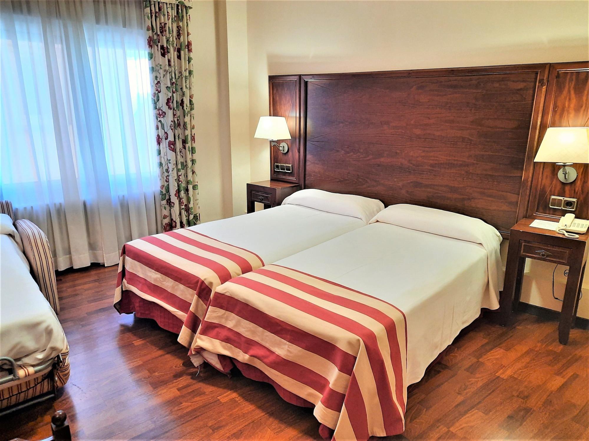 Hotel Urogallo Vielha Kültér fotó