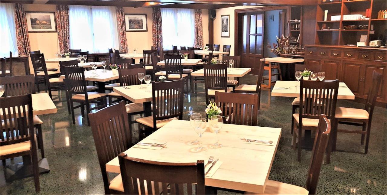 Hotel Urogallo Vielha Kültér fotó
