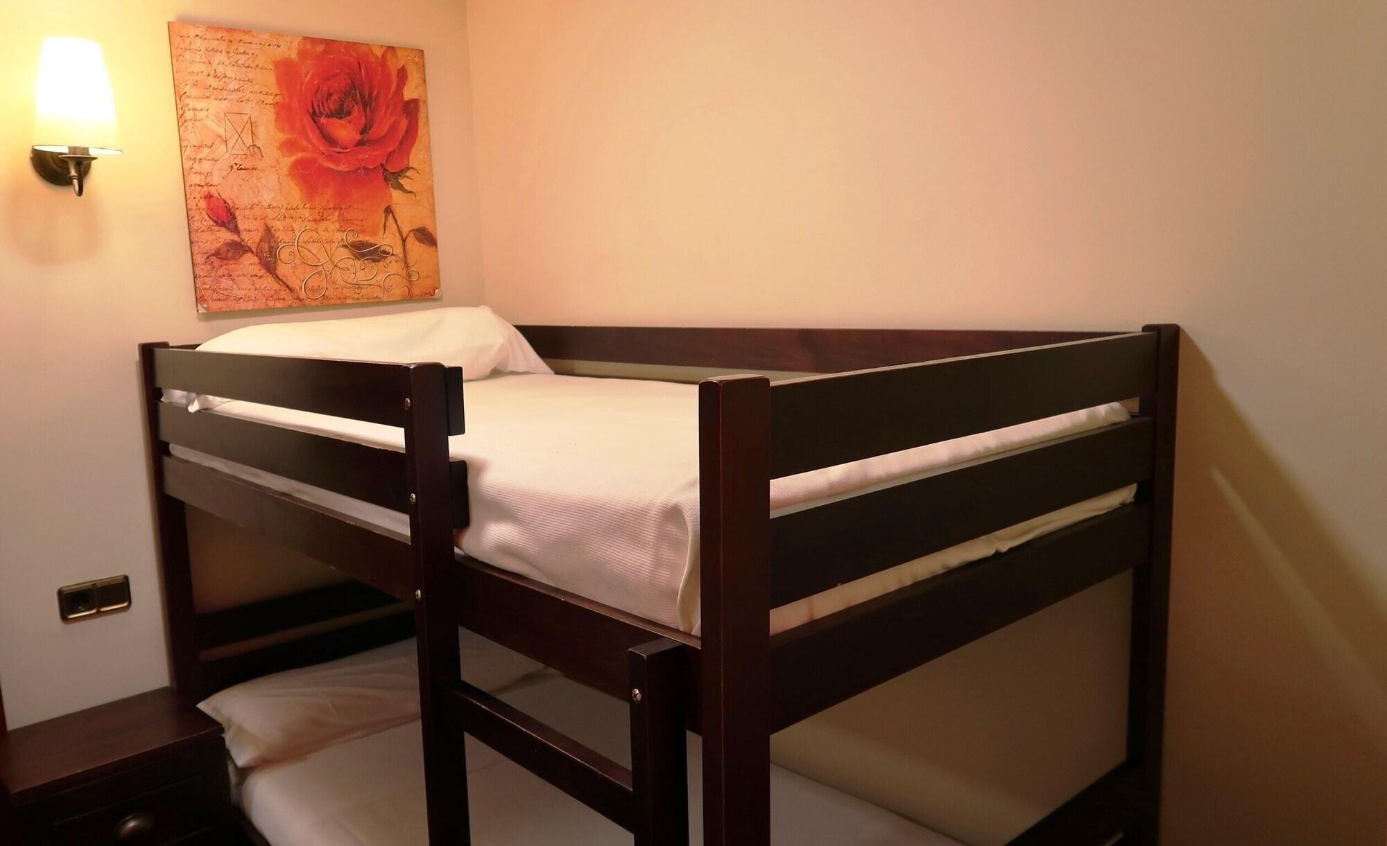 Hotel Urogallo Vielha Kültér fotó