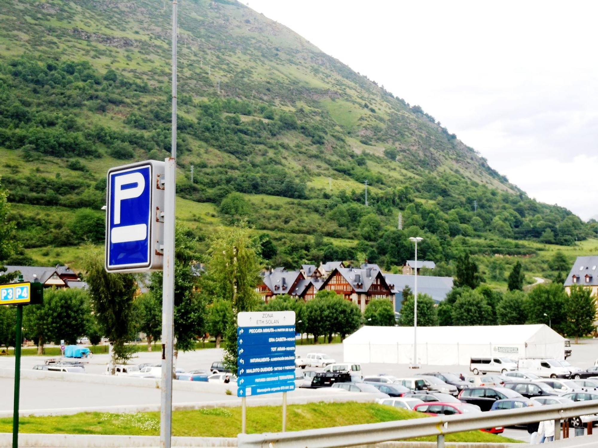 Hotel Urogallo Vielha Kültér fotó